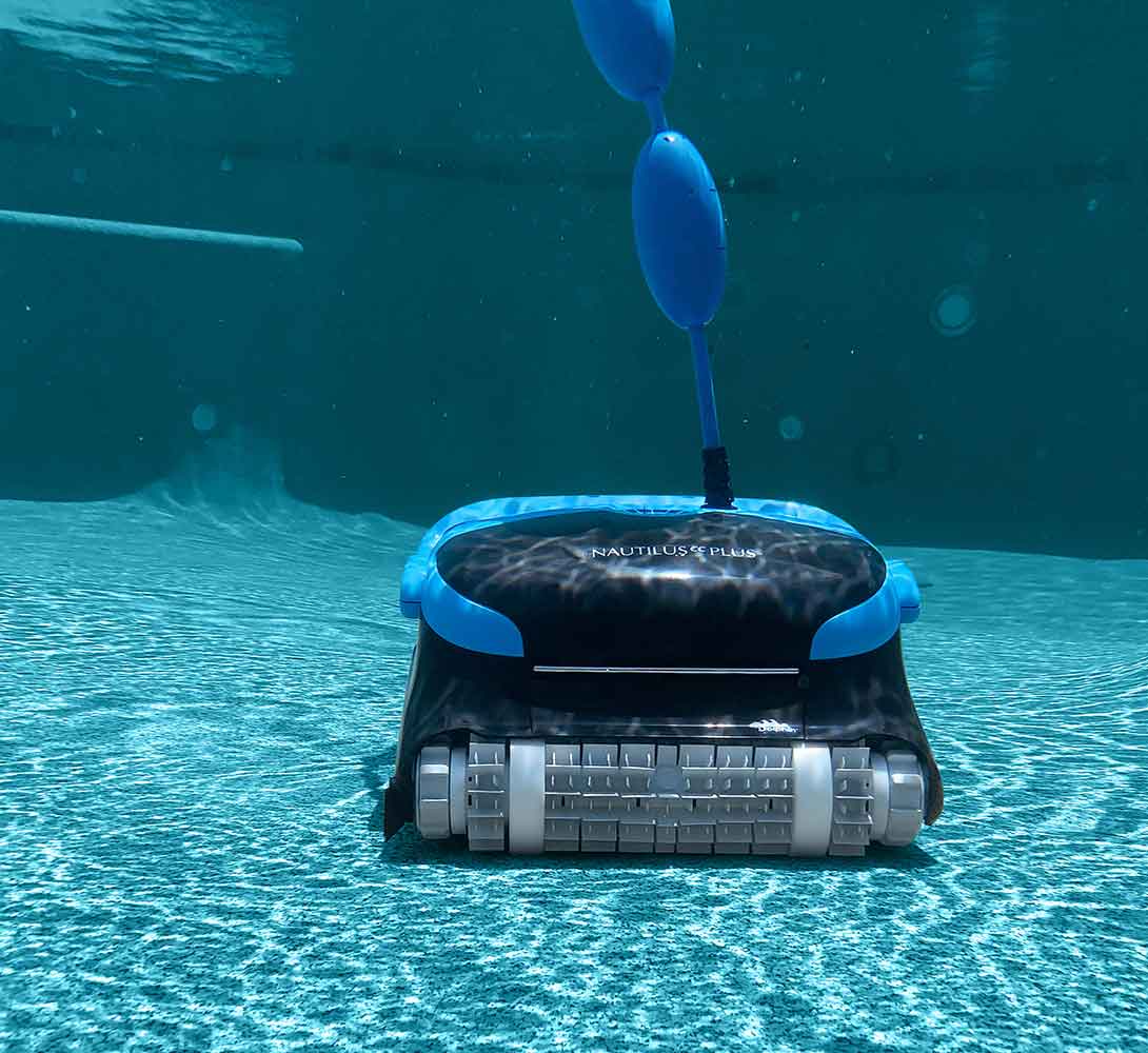 Dolphin Nautilus CC Plus Robotic Pool Cleaner (Wi-Fi® connectivity ...